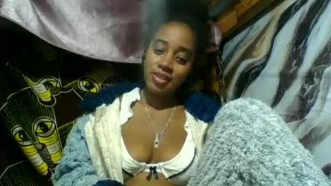 Angelettee online show from June 25, 2026, 12:10 am