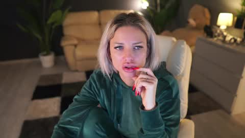 annita online show from February 11, 2026, 1:49 pm