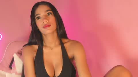 Snapshot of angeli_sexi chatting on December 31, 2024, 1:04 am Carolina online show from December 31, 2024, 1:04 am
