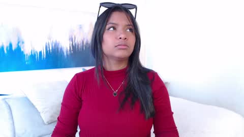 Snapshot of angelica_bss chatting on December 4, 2024, 2:26 pm Angelica bss online show from December 4, 2024, 2:26 pm