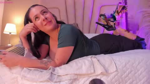 Snapshot of angelica_cross chatting on April 18, 2026, 8:31 pm Angelica Cross online show from April 18, 2026, 8:31 pm