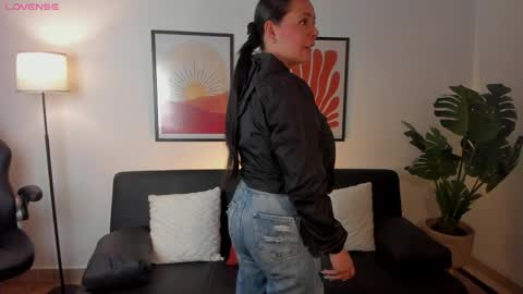 Angelica Cross online show from June 3, 2026, 8:14 pm