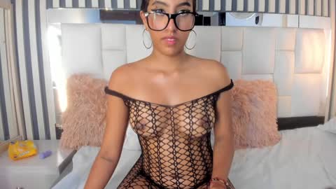 Snapshot of angelica_garciax chatting on January 19, 2025, 8:09 pm Sara online show from January 19, 2025, 8:09 pm
