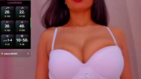 Snapshot of angelica_hot19 chatting on July 4, 2026, 1:39 pm angelica_hot19 online show from July 4, 2026, 1:39 pm
