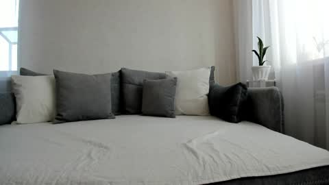 Angelica Rai online show from April 5, 2026, 2:09 am