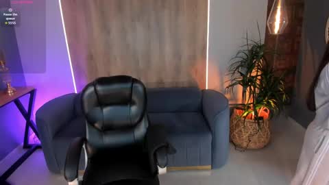  Angelica Vega  online show from May 17, 2026, 5:09 pm