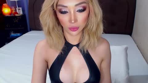 Snapshot of angelicqueents chatting on May 5, 2026, 8:22 am MS. AMALIA online show from May 5, 2026, 8:22 am