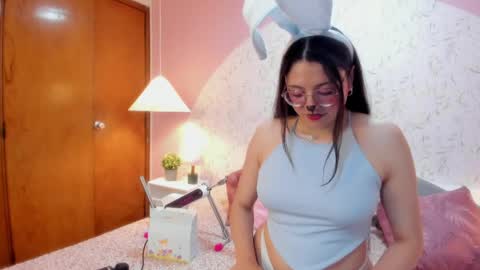 Angelica online show from March 28, 2026, 5:40 am