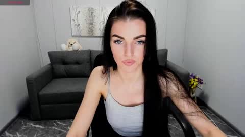 Snapshot of angelina_clark chatting on December 2, 2024, 12:29 pm Angelina online show from December 2, 2024, 12:29 pm