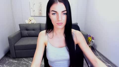 Snapshot of angelina_clark chatting on December 2, 2024, 3:36 pm Angelina online show from December 2, 2024, 3:36 pm