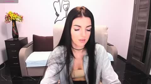 Snapshot of angelina_clark chatting on December 13, 2024, 5:43 pm Angelina online show from December 13, 2024, 5:43 pm