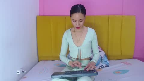 Snapshot of angelinabrookcm101 chatting on December 8, 2024, 10:03 pm Angelina Brook online show from December 8, 2024, 10:03 pm