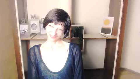 Angelina online show from September 10, 2025, 5:51 am