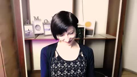 Angelina online show from November 24, 2025, 7:41 am