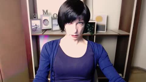 Angelina online show from December 23, 2025, 8:01 am