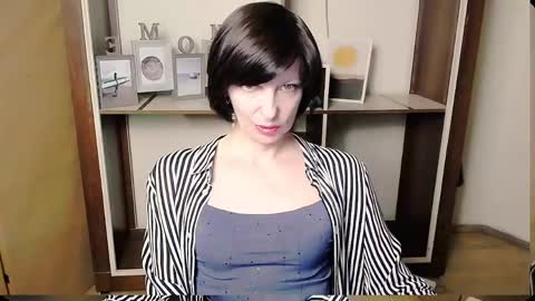 Angelina online show from May 27, 2026, 7:38 am