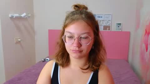 AngelinaLow online show from October 14, 2025, 11:22 am