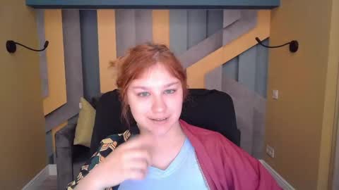 Snapshot of angelinalow chatting on April 20, 2026, 11:24 am AngelinaLow online show from April 20, 2026, 11:24 am