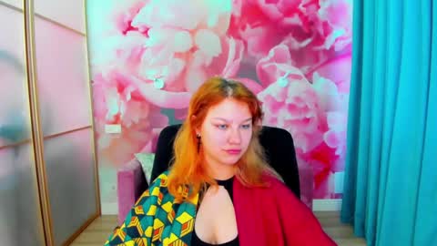 Snapshot of angelinalow chatting on May 10, 2026, 5:45 am AngelinaLow online show from May 10, 2026, 5:45 am