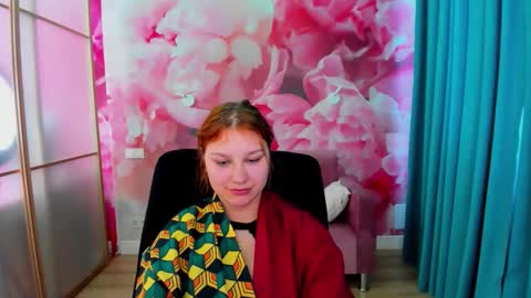 Snapshot of angelinalow chatting on May 11, 2026, 2:45 pm AngelinaLow online show from May 11, 2026, 2:45 pm