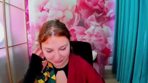 Snapshot of angelinalow chatting on May 11, 2026, 4:04 pm AngelinaLow online show from May 11, 2026, 4:04 pm