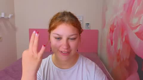 Snapshot of angelinalow chatting on May 19, 2026, 11:27 am AngelinaLow online show from May 19, 2026, 11:27 am