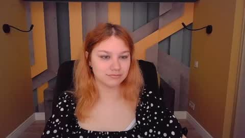 Snapshot of angelinalow chatting on May 24, 2026, 5:23 am AngelinaLow online show from May 24, 2026, 5:23 am