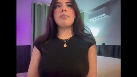 Snapshot of angelinav7 chatting on April 5, 2026, 11:13 pm Angelina Weiss online show from April 5, 2026, 11:13 pm
