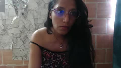 Snapshot of angelitaa_hot chatting on February 7, 2025, 12:17 pm angela online show from February 7, 2025, 12:17 pm