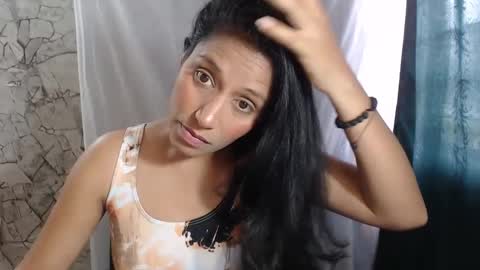Snapshot of angelitaa_hot chatting on October 10, 2025, 4:28 pm angela online show from October 10, 2025, 4:28 pm