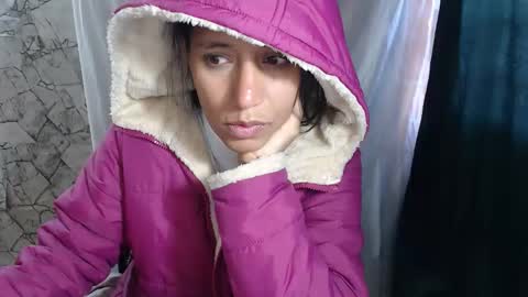 Snapshot of angelitaa_hot chatting on October 20, 2025, 11:21 am angela online show from October 20, 2025, 11:21 am