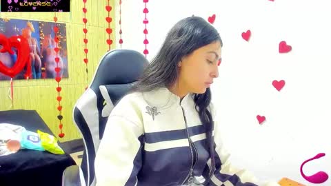 Snapshot of angell_cooper8 chatting on March 3, 2026, 12:00 pm Angell cooper8 online show from March 3, 2026, 12:00 pm