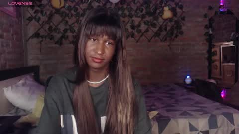 Danielle online show from March 11, 2026, 5:02 am