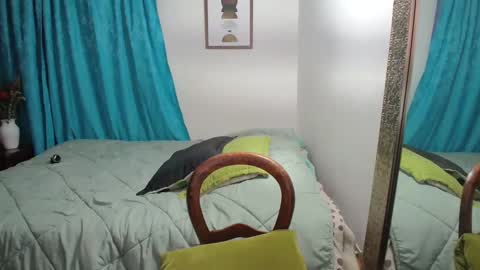 Snapshot of angellaisabella chatting on January 20, 2025, 11:10 pm ANGELA ISABELLA online show from January 20, 2025, 11:10 pm