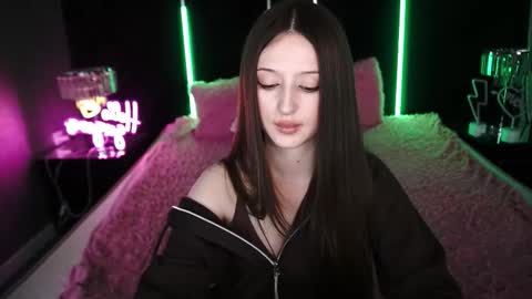 Snapshot of angellblush chatting on October 15, 2025, 1:33 pm AngelBlush online show from October 15, 2025, 1:33 pm