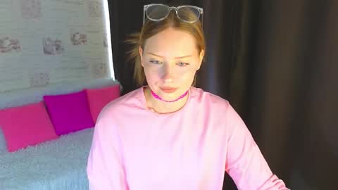 Cutie online show from October 9, 2025, 5:27 am