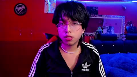 Snapshot of angellonfire chatting on December 14, 2024, 9:29 am Angel  online show from December 14, 2024, 9:29 am