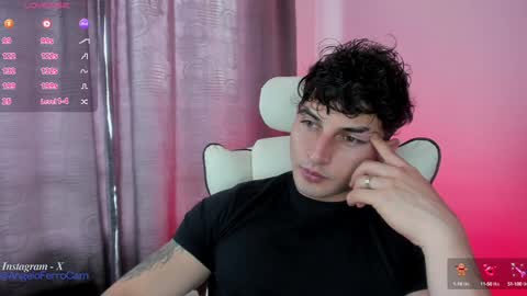 Snapshot of angeloferro1 chatting on December 2, 2024, 7:16 pm Angelo Ferro online show from December 2, 2024, 7:16 pm