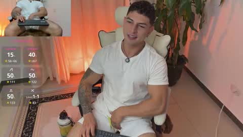 Snapshot of angeloferro1 chatting on October 19, 2025, 3:07 am Angelo Ferro online show from October 19, 2025, 3:07 am