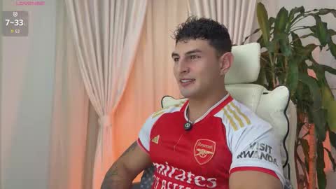 Angelo Ferro online show from November 23, 2025, 2:55 am