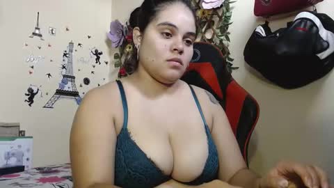 angelsexhotlatin online show from December 31, 2024, 3:09 pm