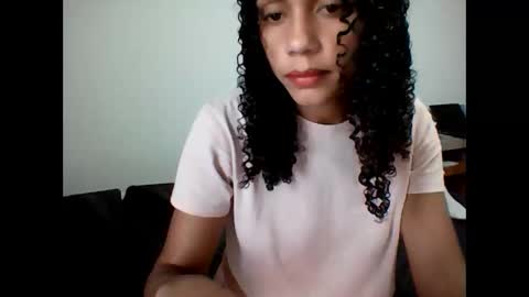 Snapshot of angelsexy888 chatting on October 17, 2025, 5:48 pm angelsexy888 online show from October 17, 2025, 5:48 pm