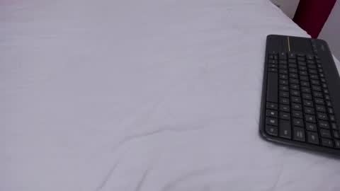 Snapshot of angelstonne_ chatting on February 26, 2025, 9:53 am Angel online show from February 26, 2025, 9:53 am
