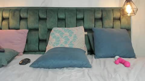 ANGIE online show from February 4, 2025, 5:23 pm