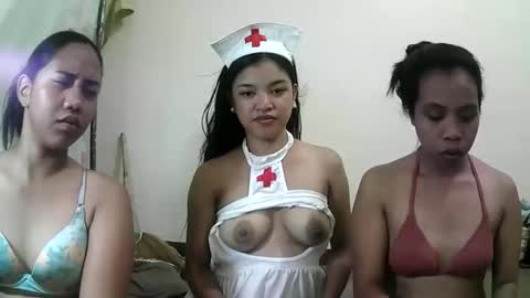 angelxmills online show from April 4, 2026, 2:21 am