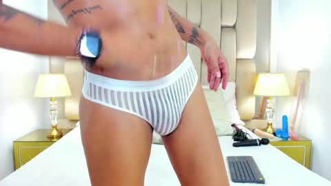 Snapshot of anghel_stone chatting on March 5, 2025, 6:56 pm Anghel Stone online show from March 5, 2025, 6:56 pm
