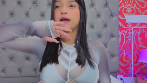 angi_lozano online show from January 13, 2026, 11:04 am