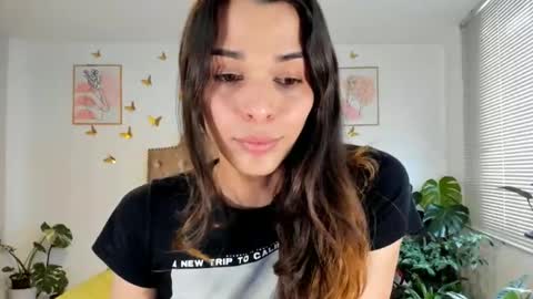 Anabella online show from April 5, 2026, 5:43 pm