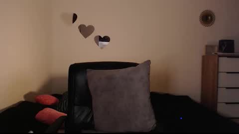 VALENTINA online show from March 21, 2026, 12:15 am