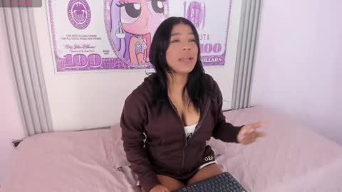 angy_avila online show from November 15, 2025, 2:31 am